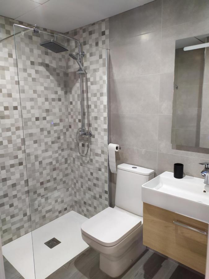 Apartamento Салоу Екстер'єр фото