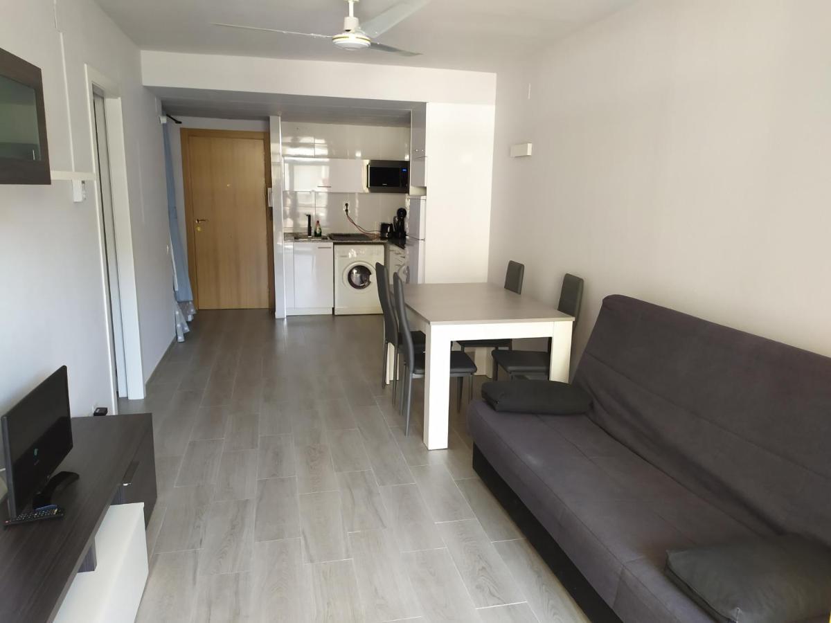 Apartamento Салоу Екстер'єр фото