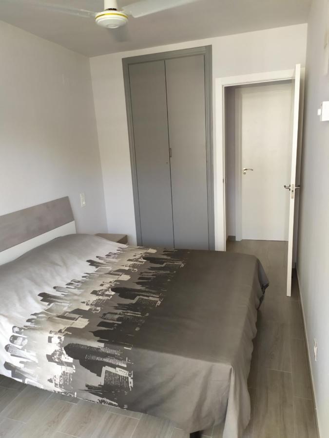 Apartamento Салоу Екстер'єр фото