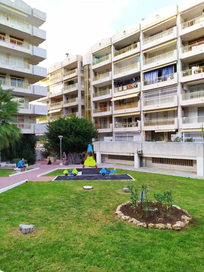 Apartamento Салоу Екстер'єр фото